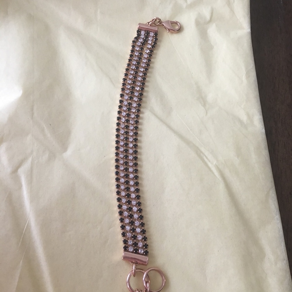 Mariana Bracelet - Picture 5 of 5